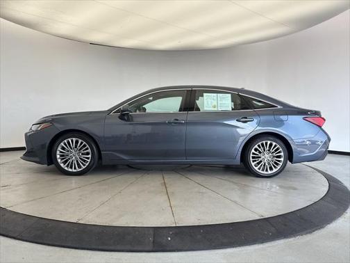 2022 Toyota Avalon Limited