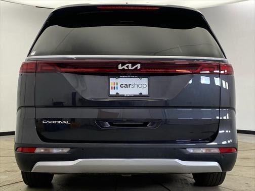 2024 Kia Carnival EX