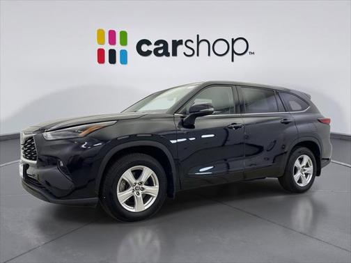 2022 Toyota Highlander LE