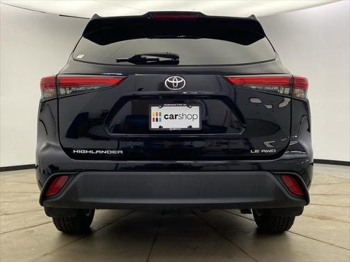 2022 Toyota Highlander LE