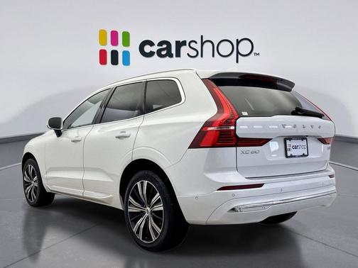 2023 Volvo XC60 B5 Plus Bright Theme