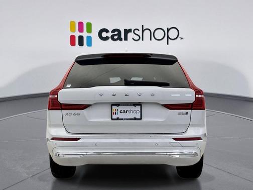 2023 Volvo XC60 B5 Plus Bright Theme