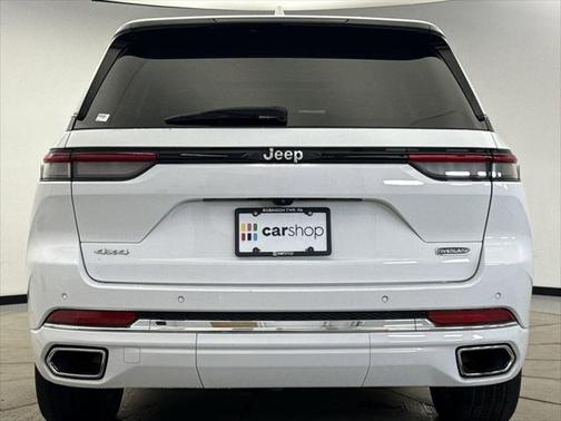 2022 Jeep Grand Cherokee Overland