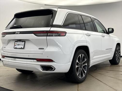2022 Jeep Grand Cherokee Overland