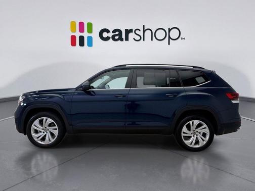 Deep Black 2023 Volkswagen Atlas 3.6L SE w/Technology