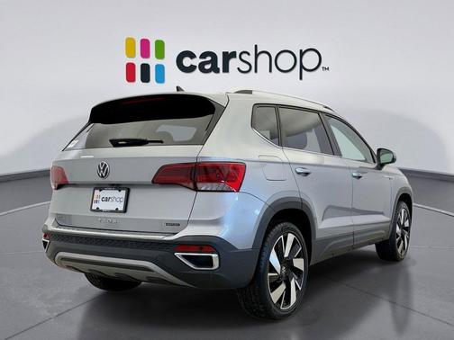 2024 Volkswagen Taos 1.5T SEL