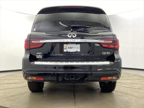 2022 INFINITI QX80 Luxe