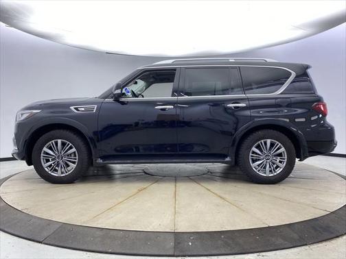 2022 INFINITI QX80 Luxe
