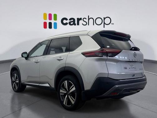 2022 Nissan Rogue SL