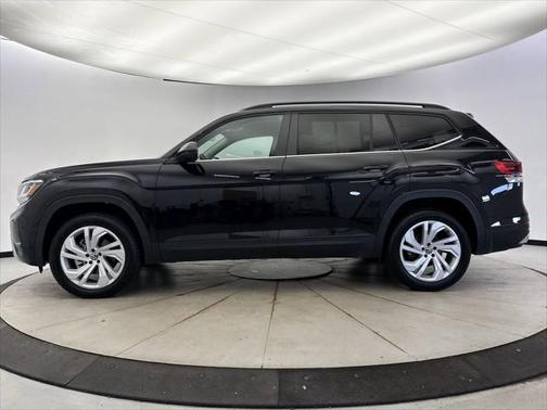 2022 Volkswagen Atlas 3.6L SE w/Technology