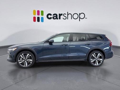 2025 Volvo V60 Cross Country Plus, B5 AWD Gas (mild hybrid)