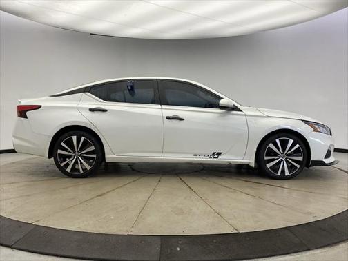 2020 Nissan Altima SR Intelligent AWD