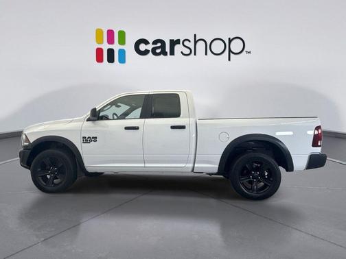 Bright White Clearcoat 2022 RAM 1500 Classic Warlock Quad Cab 4x4 6'4' Box