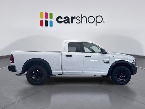 Bright White Clearcoat 2022 RAM 1500 Classic Warlock Quad Cab 4x4 6'4' Box