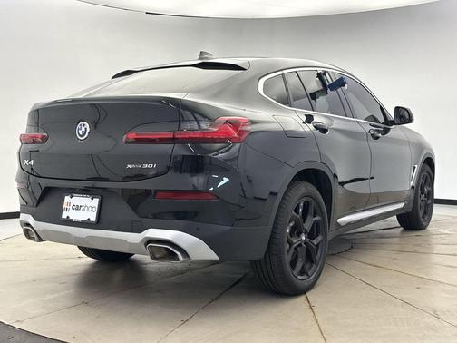 2025 BMW X4 xDrive30i
