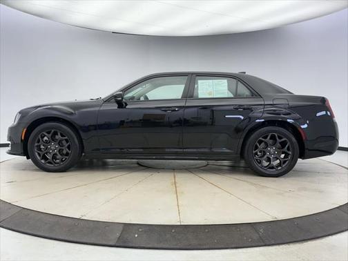 2023 Chrysler 300 Touring