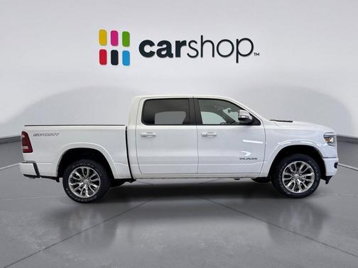 Bright White Clearcoat 2022 RAM 1500 Laramie