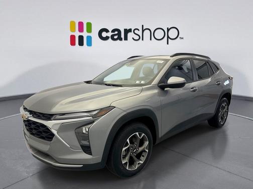 Sterling Gray Metallic 2024 Chevrolet Trax LT