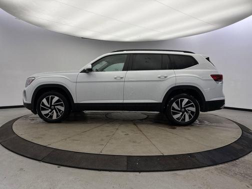 2024 Volkswagen Atlas 2.0T SE w/Technology 4MOTION