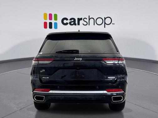 2022 Jeep Grand Cherokee Summit