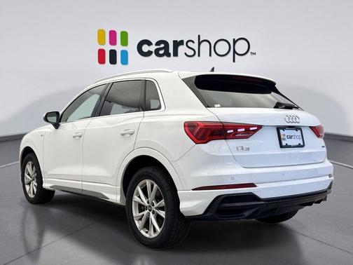 2022 Audi Q3 45 S line Premium