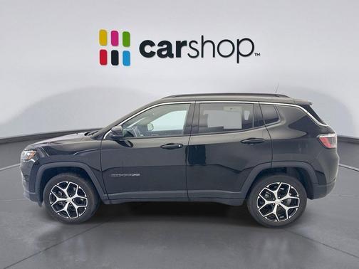 Diamond Black Crystal Pearlcoat 2024 Jeep Compass Limited