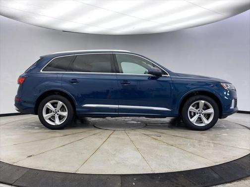 2021 Audi Q7 45 Premium