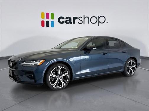 2024 Volvo S60 B5 Plus Dark Theme