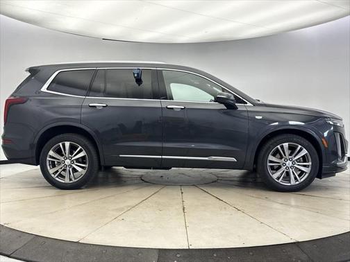 2022 Cadillac XT6 Premium Luxury AWD