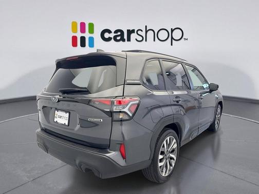 Magnetite Gray Metallic 2025 Subaru Forester Touring