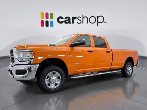 2022 RAM 2500 Tradesman Crew Cab 4x4 8' Box