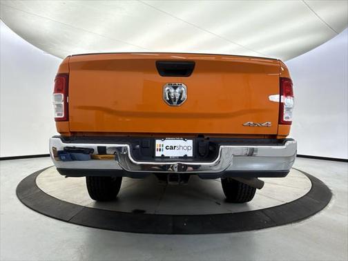 2022 RAM 2500 Tradesman Crew Cab 4x4 8' Box