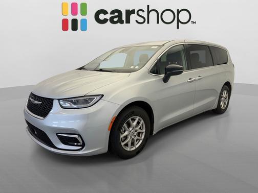Silver Mist Clearcoat 2024 Chrysler Pacifica Touring L