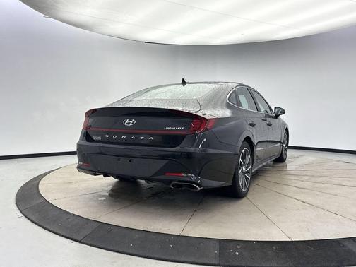 2022 Hyundai SONATA Limited