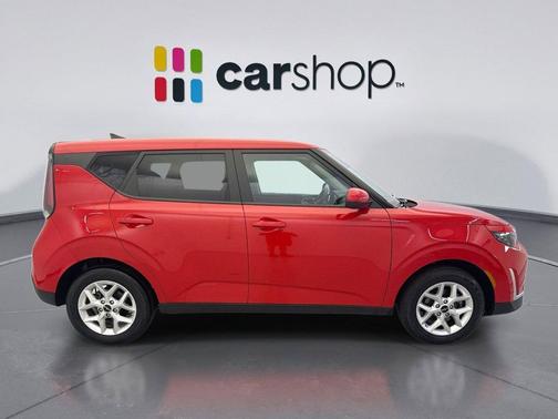 Inferno Red 2024 Kia Soul LX