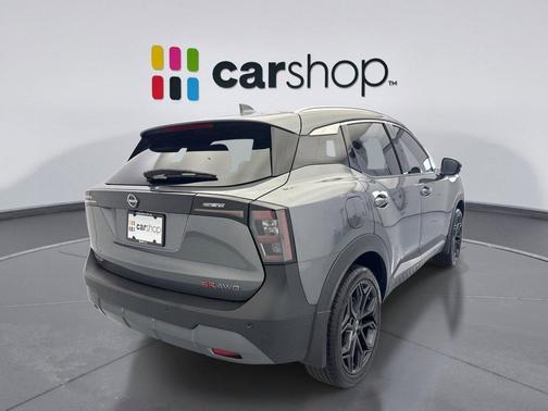 Gun Metallic 2025 Nissan Kicks SR