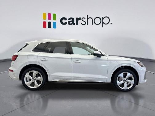 2022 Audi Q5 45 S line Premium Plus