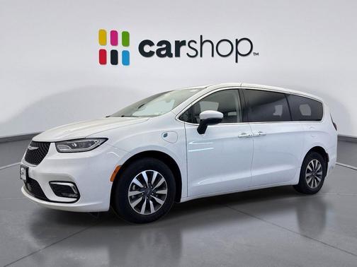 2023 Chrysler Pacifica Hybrid Touring L