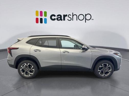 Sterling Gray Metallic 2024 Chevrolet Trax LT