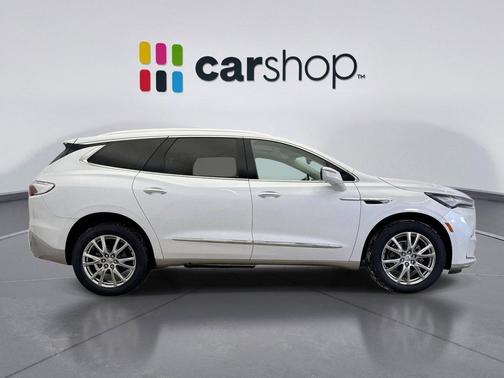 2023 Buick Enclave Essence AWD