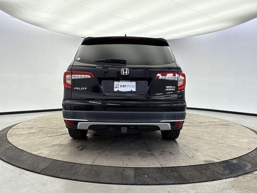 2019 Honda Pilot Touring 8-Passenger
