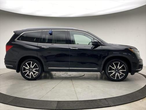 2019 Honda Pilot Touring 8-Passenger