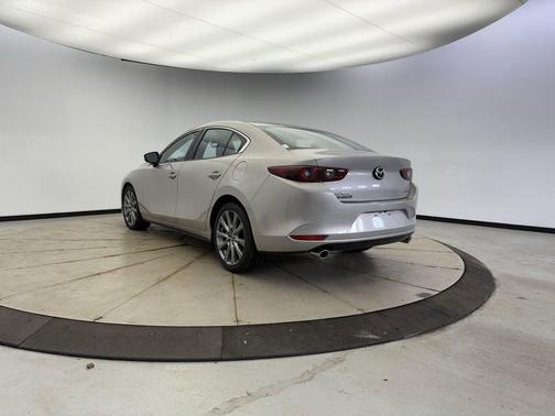 Platinum Quartz Metallic 2025 Mazda Mazda3 FWD w/Preferred Package