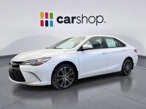 2016 Toyota Camry SE w/Special Edition Pkg