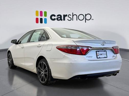 2016 Toyota Camry SE w/Special Edition Pkg