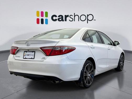 2016 Toyota Camry SE w/Special Edition Pkg