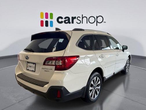 Crystal White Pearl 2019 Subaru Outback 3.6R Touring