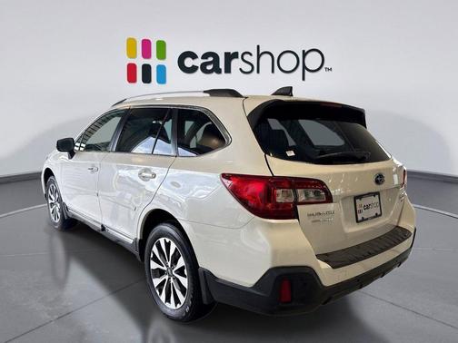 Crystal White Pearl 2019 Subaru Outback 3.6R Touring