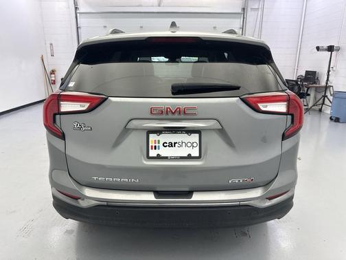 Sterling Metallic 2024 GMC Terrain AWD AT4