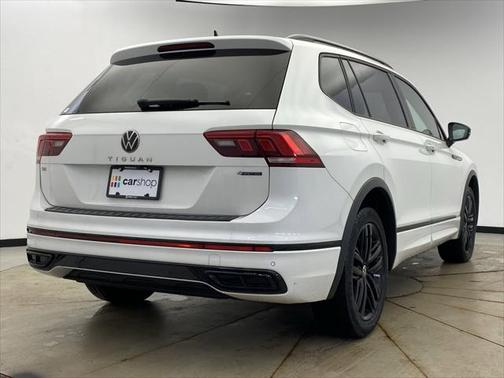 2022 Volkswagen Tiguan 2.0T SE R-Line Black 4MOTION